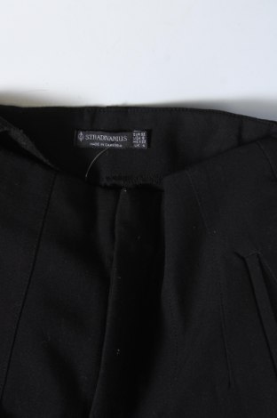 Pantaloni de femei Stradivarius, Mărime XXS, Culoare Negru, Preț 40,99 Lei