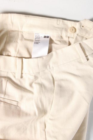 Pantaloni de femei Uniqlo, Mărime S, Culoare Bej, Preț 134,99 Lei