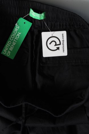 Pantaloni de femei United Colors Of Benetton, Mărime L, Culoare Negru, Preț 167,99 Lei