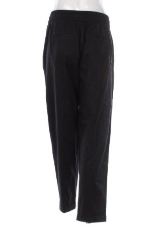 Pantaloni de femei United Colors Of Benetton, Mărime L, Culoare Negru, Preț 167,99 Lei