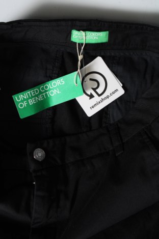 Pantaloni de femei United Colors Of Benetton, Mărime M, Culoare Negru, Preț 167,99 Lei