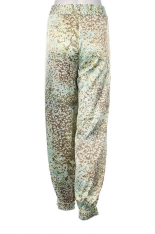 Pantaloni de femei Vero Moda, Mărime L, Culoare Multicolor, Preț 57,99 Lei