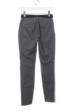 Pantaloni de femei Zara, Mărime XS, Culoare Gri, Preț 41,99 Lei