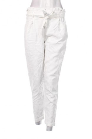 Pantaloni de femei Zara Trafaluc, Mărime S, Culoare Alb, Preț 88,99 Lei