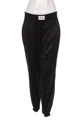 Pantaloni trening de femei Nikole, Mărime M, Culoare Negru, Preț 73,98 Lei