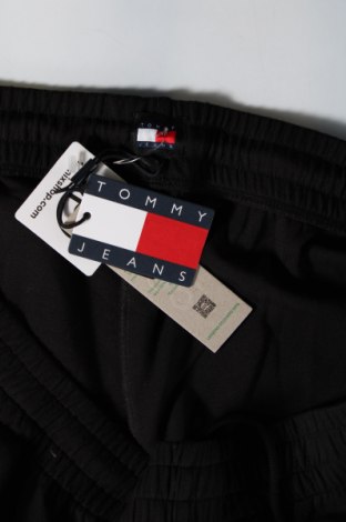 Pantaloni trening de femei Tommy Jeans, Mărime 3XL, Culoare Negru, Preț 352,99 Lei