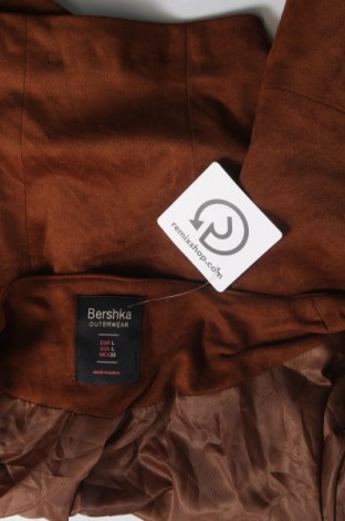 Γυναικείο μπουφάν Bershka, Μέγεθος L, Χρώμα Καφέ, Τιμή 10,99 €