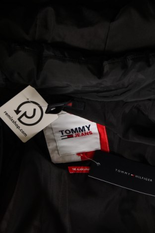 Kurtka damska Tommy Jeans, Rozmiar S, Kolor Czarny, Cena 1 218,99 zł