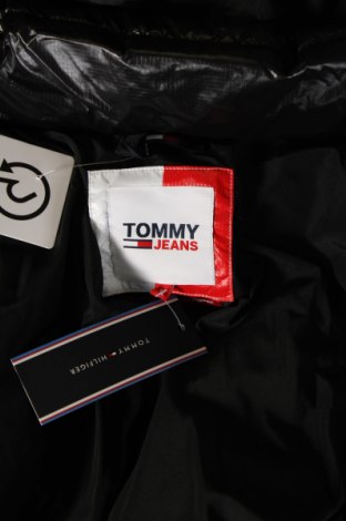 Дамско яке Tommy Jeans, Размер M, Цвят Черен, Цена 171,99 лв.