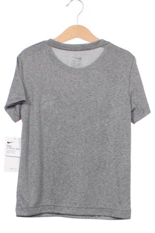 Kinder T-Shirt Nike, Größe 5-6y/ 116-122 cm, Farbe Grau, Preis € 15,49