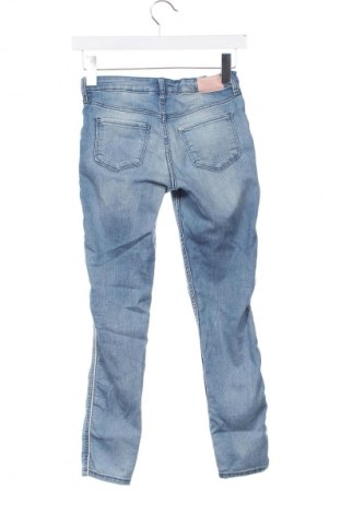 Kinderjeans H&M, Größe 8-9y/ 134-140 cm, Farbe Blau, Preis 9,99 €