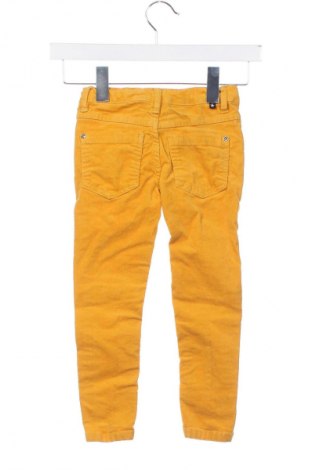 Pantaloni de catifea reiată, pentru copii, Mărime 4-5y/ 110-116 cm, Culoare Galben, Preț 55,99 Lei