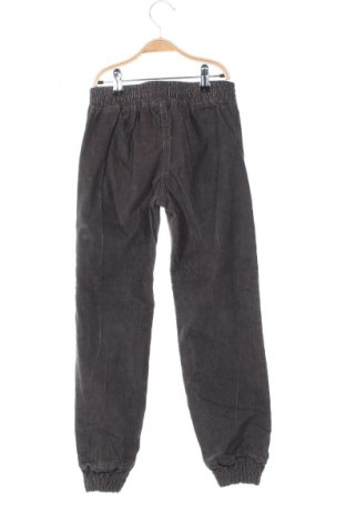 Kinder Cordhose Oviesse, Größe 6-7y/ 122-128 cm, Farbe Grau, Preis € 5,99