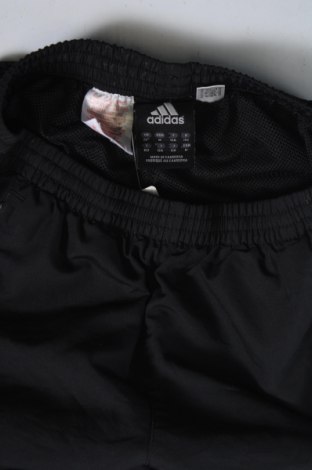 Παιδικό κοντό παντελόνι Adidas, Μέγεθος 11-12y/ 152-158 εκ., Χρώμα Μαύρο, Τιμή 10,29 €