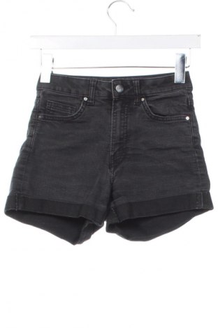 Kinder Shorts H&M, Größe 12-13y/ 158-164 cm, Farbe Schwarz, Preis € 9,49