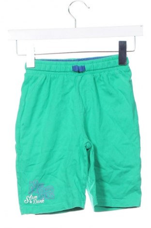 Pantaloni scurți pentru copii LC Waikiki, Mărime 6-7y/ 122-128 cm, Culoare Verde, Preț 21,99 Lei