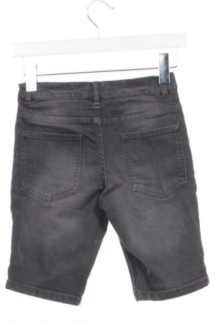 Kinder Shorts Next, Größe 9-10y/ 140-146 cm, Farbe Grau, Preis 5,99 €