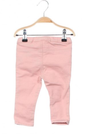 Kinderhose H&M, Größe 6-9m/ 68-74 cm, Farbe Aschrosa, Preis 6,99 €