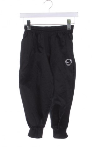 Pantaloni de trening, pentru copii Nike, Mărime 10-11y/ 146-152 cm, Culoare Negru, Preț 55,99 Lei