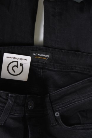 Pánske džínsy  Jack & Jones, Veľkosť S, Farba Sivá, Cena  27,45 €