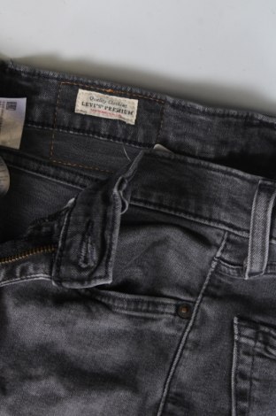 Мъжки дънки Levi's, Размер S, Цвят Сив, Цена 52,99 лв.