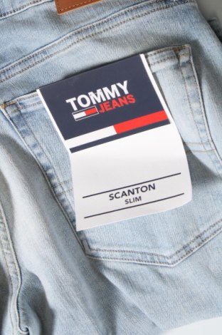 Мъжки дънки Tommy Jeans, Размер L, Цвят Син, Цена 109,99 лв.