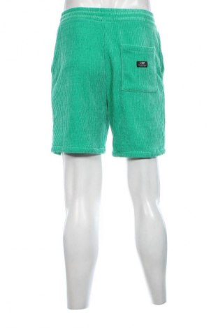 Herren Shorts Bershka, Größe S, Farbe Grün, Preis 17,79 €