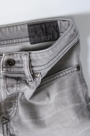 Pantaloni scurți de bărbați Diesel, Mărime S, Culoare Gri, Preț 127,93 Lei