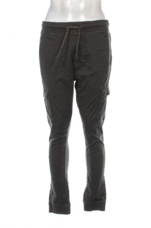 Herrenhose, Größe M, Farbe Grün, Preis € 20,29