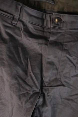 Herrenhose, Größe L, Farbe Grau, Preis 6,99 €