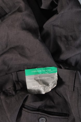 Herrenhose, Größe S, Farbe Grau, Preis € 12,99