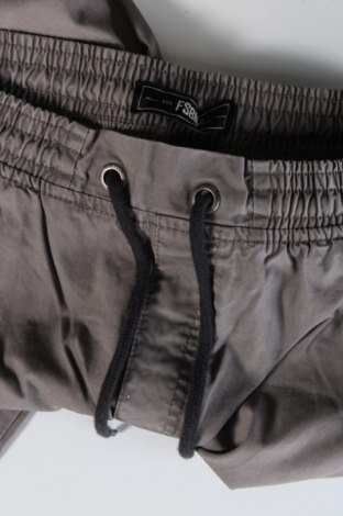 Herrenhose FSBN, Größe S, Farbe Grau, Preis € 9,49