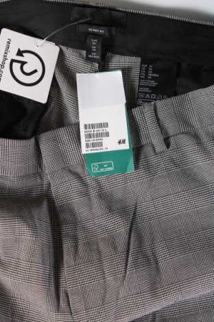 Pánske nohavice  H&M, Veľkosť M, Farba Viacfarebná, Cena  26,25 €