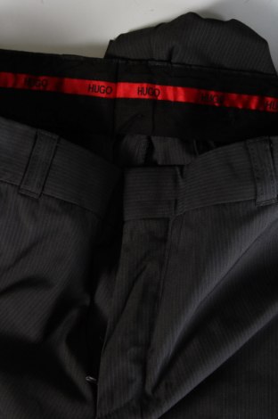 Herrenhose Hugo Boss, Größe M, Farbe Grau, Preis € 38,99