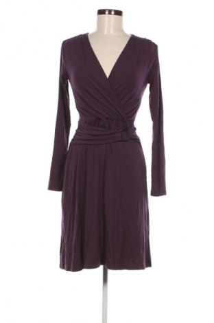 Kleid, Größe M, Farbe Lila, Preis 27,67 €