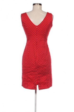 Kleid, Größe M, Farbe Rot, Preis € 8,49