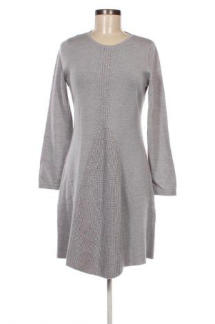 Kleid, Größe M, Farbe Grau, Preis 14,84 €