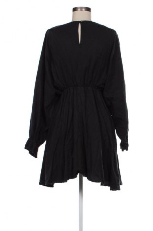 Kleid, Größe M, Farbe Schwarz, Preis 8,99 €