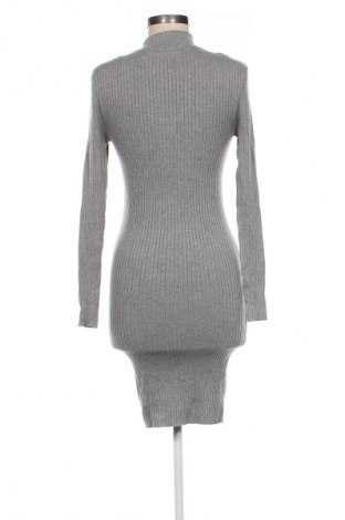 Kleid Amisu, Größe S, Farbe Grau, Preis 5,72 €