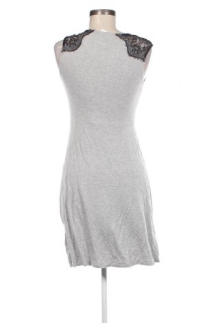 Kleid Anna Field, Größe XXS, Farbe Grau, Preis 11,49 €