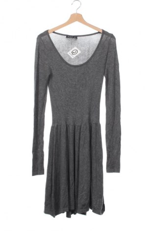 Kleid Atmosphere, Größe XS, Farbe Grau, Preis € 8,49