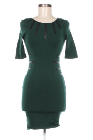 Kleid Ax Paris, Größe M, Farbe Grün, Preis 13,99 €