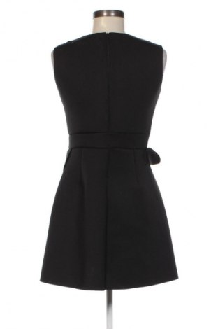 Kleid Ax Paris, Größe M, Farbe Schwarz, Preis 7,99 €