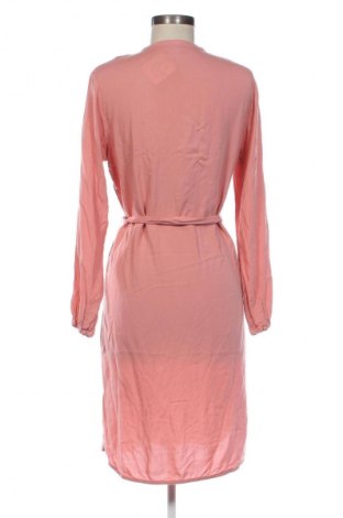 Kleid Bench, Größe M, Farbe Rosa, Preis 15,99 €