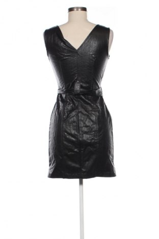 Rochie Bershka, Mărime S, Culoare Negru, Preț 28,99 Lei