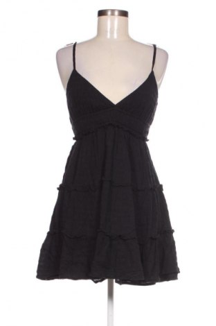 Rochie Bershka, Mărime S, Culoare Negru, Preț 74,81 Lei