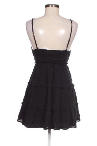 Rochie Bershka, Mărime S, Culoare Negru, Preț 74,81 Lei