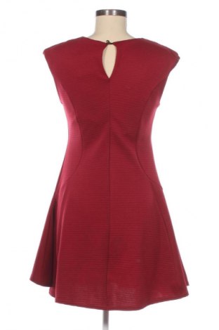 Kleid Boohoo, Größe L, Farbe Rot, Preis 27,67 €