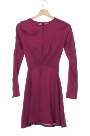 Kleid Boohoo, Größe S, Farbe Lila, Preis 9,49 €