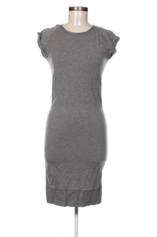 Rochie By Malene Birger, Mărime S, Culoare Gri, Preț 303,99 Lei